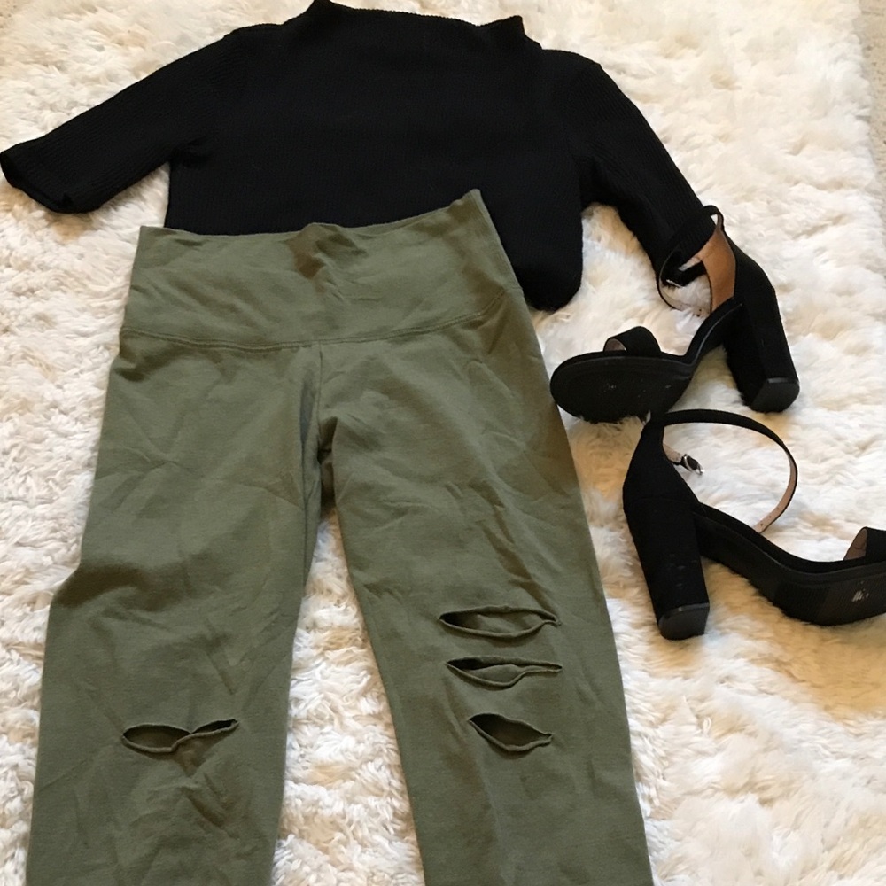 Aerie distressed chill leggings